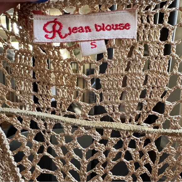 Vintage Crochet Blouse - Picture 3 of 3